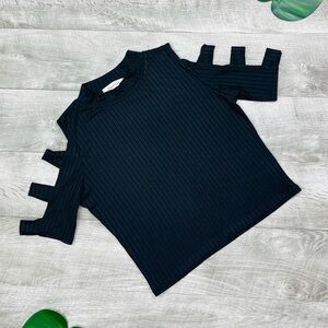NWOT CROP TOP BLACK TOP